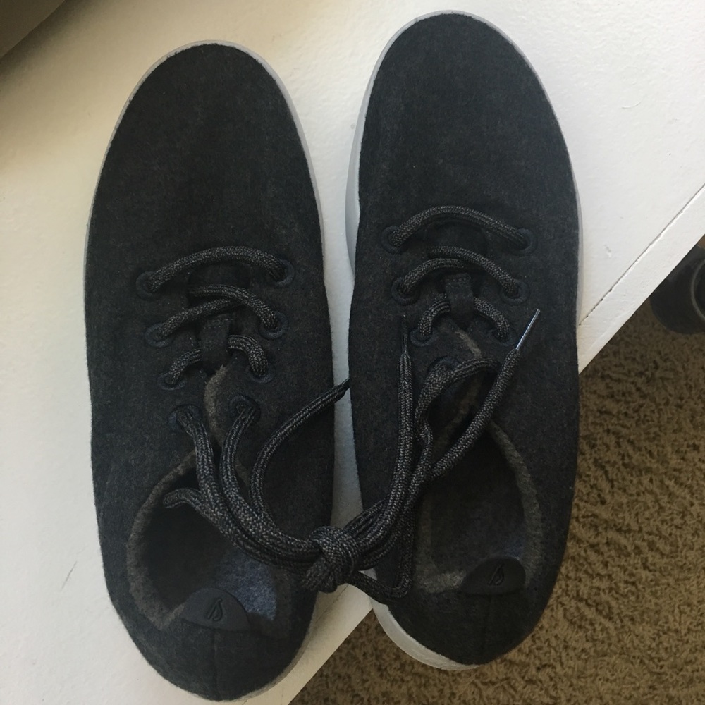 Allbirds Women’s Wool Runners, Charcoal, Size 9